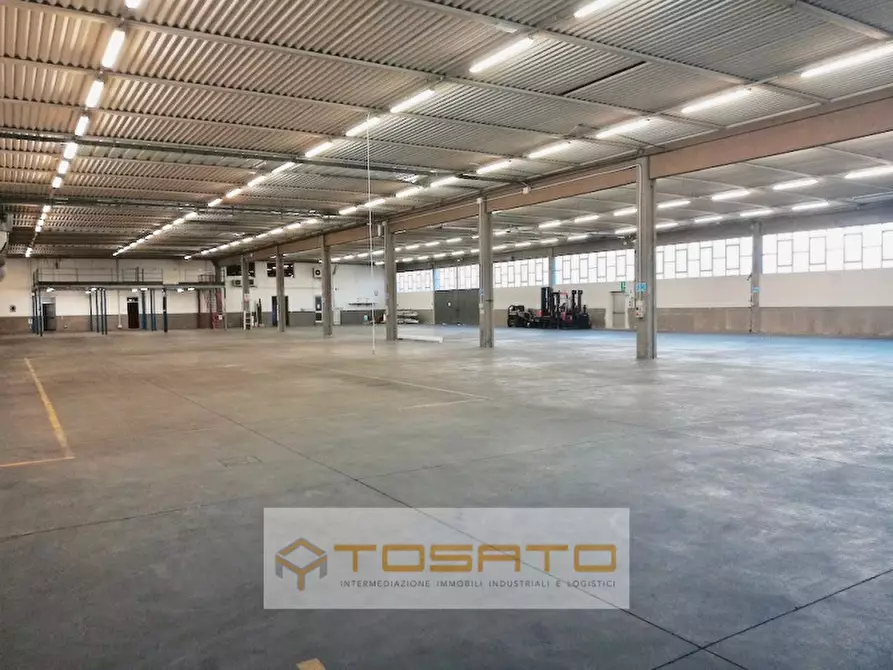 Immagine 2 di Capannone industriale in vendita  in Via Verona a Legnago