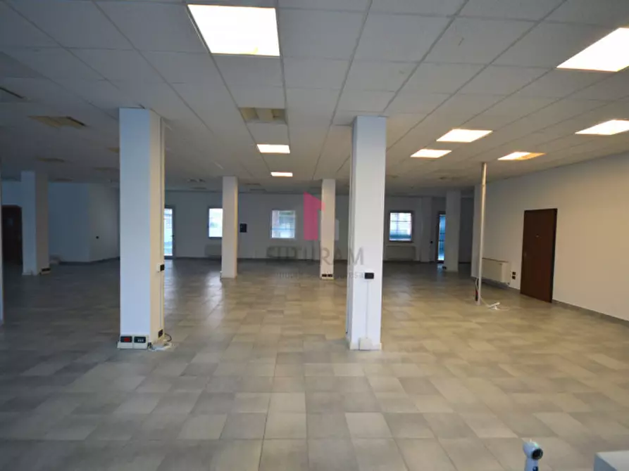 Immagine 11 di Ufficio in affitto  a Brendola