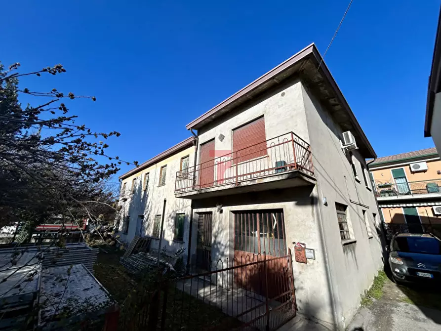 Immagine 1 di Casa indipendente in vendita  in via Zanon a Cadoneghe