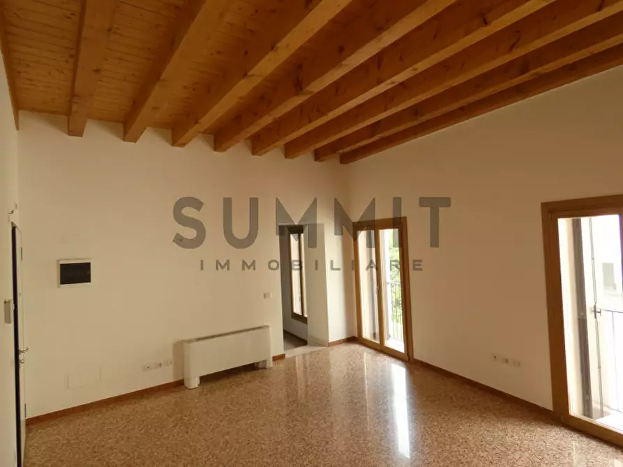 Immagine 2 di Ufficio in vendita  in Schio a Schio