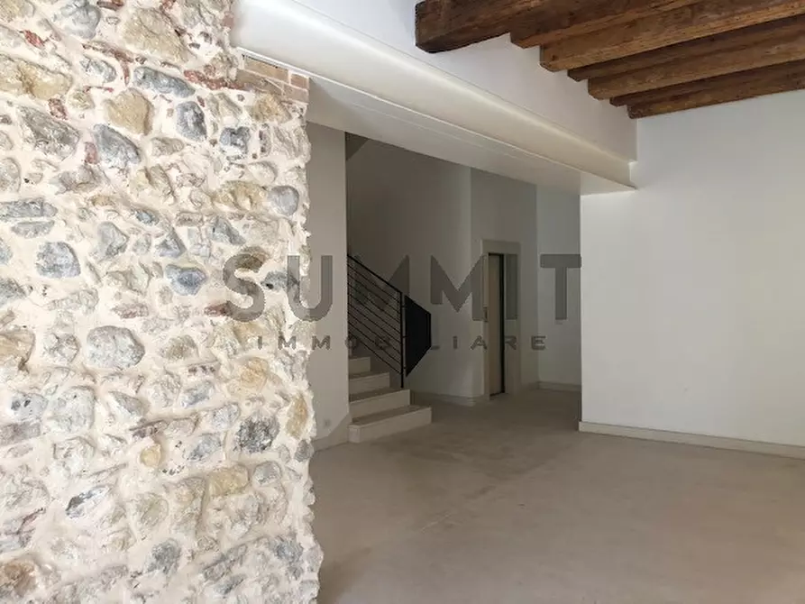 Immagine 8 di Ufficio in vendita  in Schio a Schio