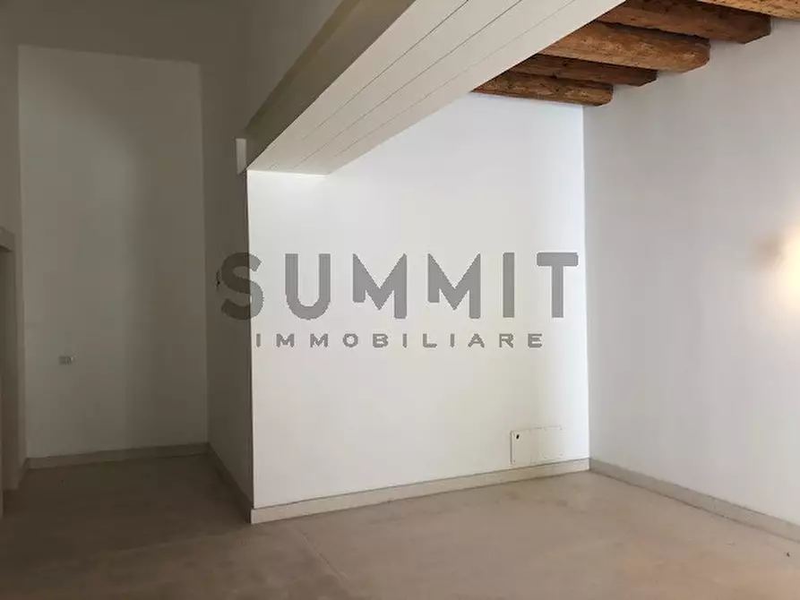 Immagine 9 di Ufficio in vendita  in Schio a Schio