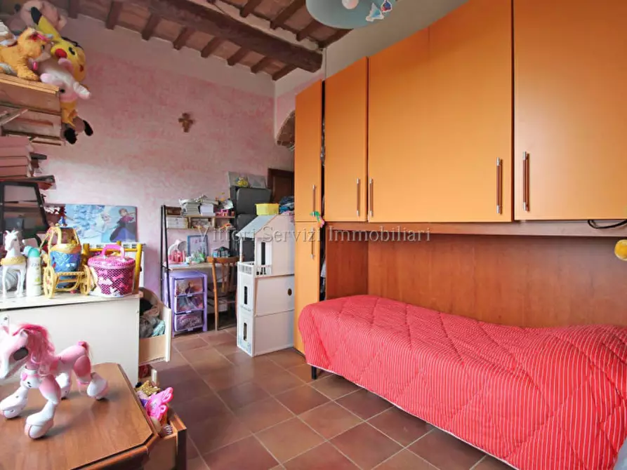 Immagine 10 di Casa bifamiliare in vendita  in via della resistenza a Montepulciano