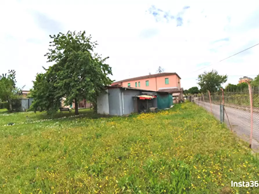 Immagine 1 di Casa trifamiliare in vendita  in via vulcano a Terni