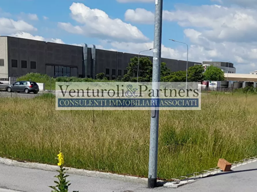 Immagine 3 di Terreno in vendita  in via cavour a Castiglione Delle Stiviere