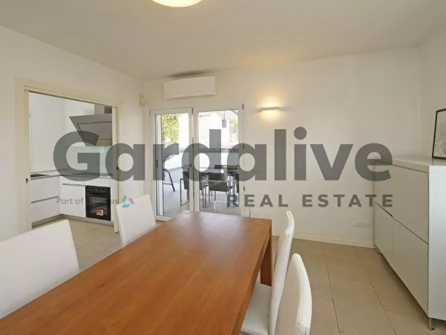 Immagine 11 di Villa in vendita  a Soiano Del Lago