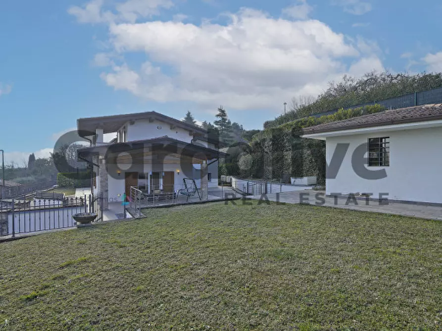 Immagine 52 di Villa in vendita  a Soiano Del Lago