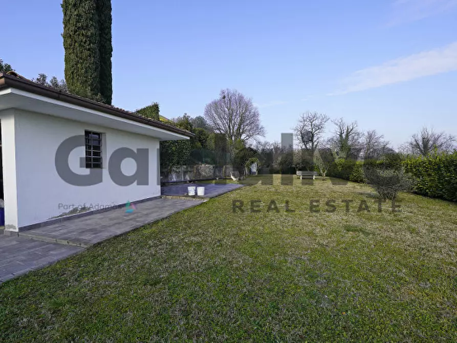 Immagine 54 di Villa in vendita  a Soiano Del Lago