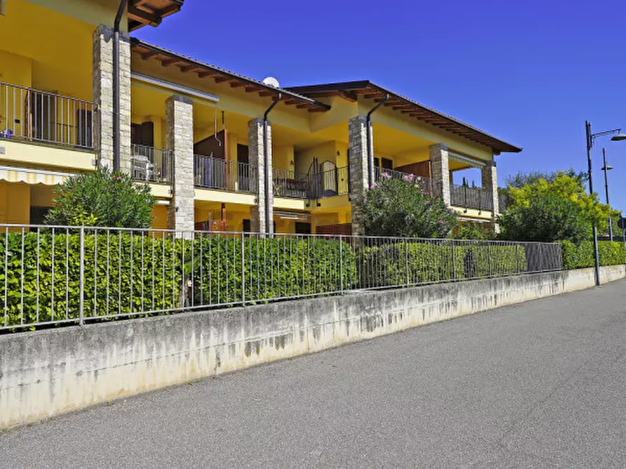 Immagine 6 di Appartamento in vendita  in Via Caldera 14 a Toscolano-Maderno
