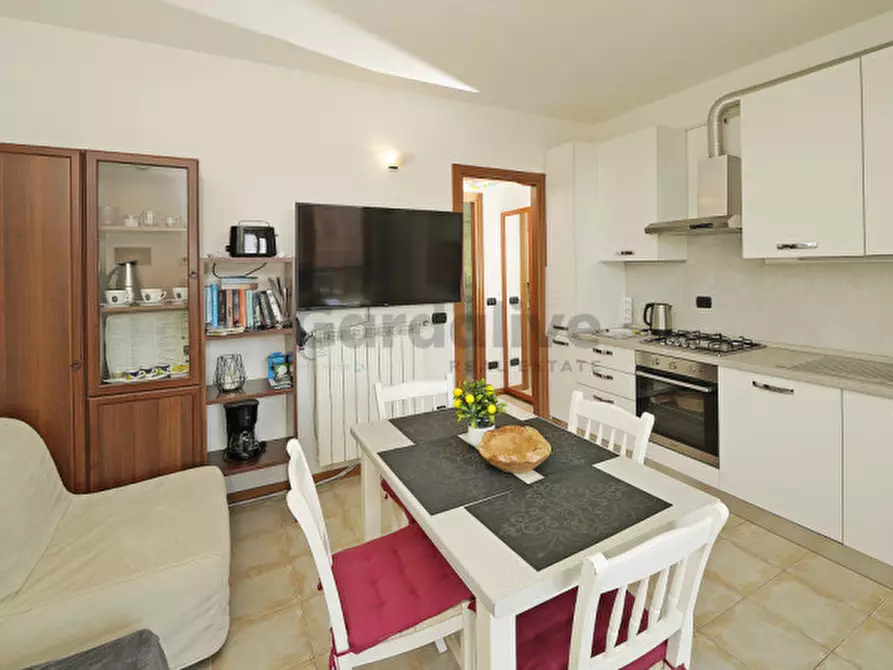 Immagine 12 di Appartamento in vendita  in Via Caldera 14 a Toscolano-Maderno