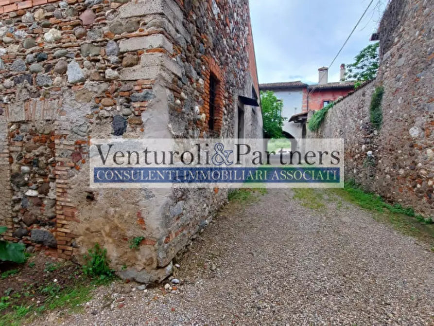 Immagine 3 di Rustico / casale in vendita  in Via Carducci a Calvagese Della Riviera