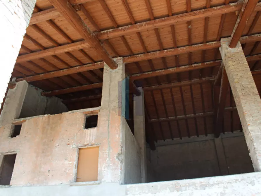 Immagine 2 di Rustico / casale in vendita  a Calvisano