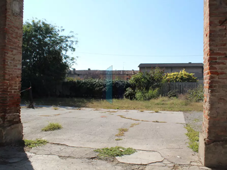 Immagine 6 di Rustico / casale in vendita  a Calvisano