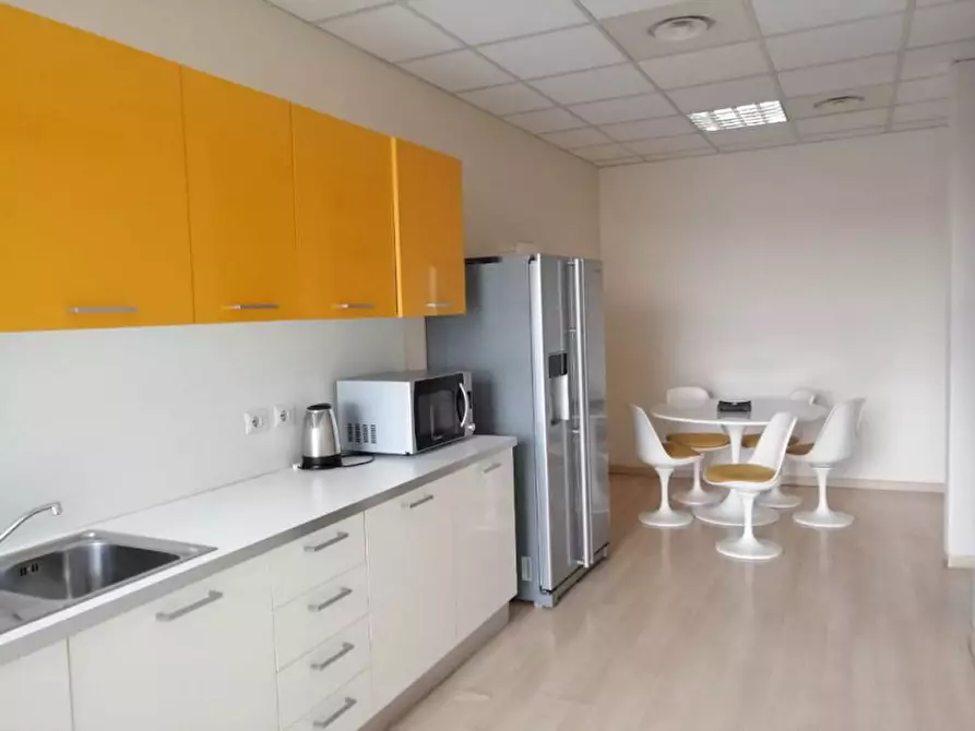 Immagine 3 di Ufficio in affitto  in VIALE GRAN SAN BERNARDO a Rozzano