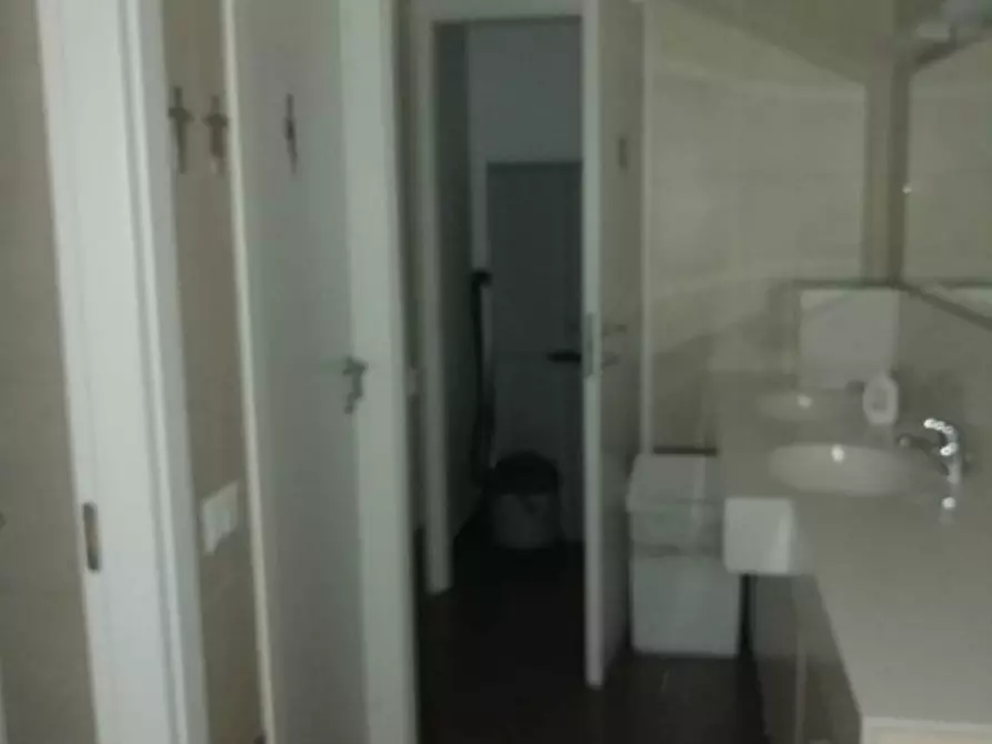 Immagine 14 di Ufficio in affitto  in VIALE GRAN SAN BERNARDO a Rozzano