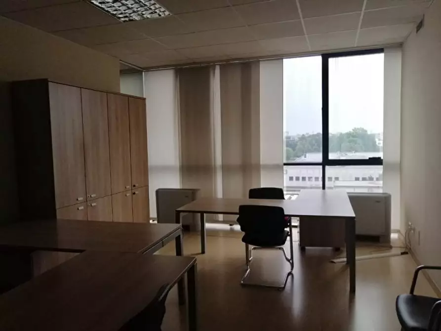 Immagine 15 di Ufficio in affitto  in VIALE GRAN SAN BERNARDO a Rozzano