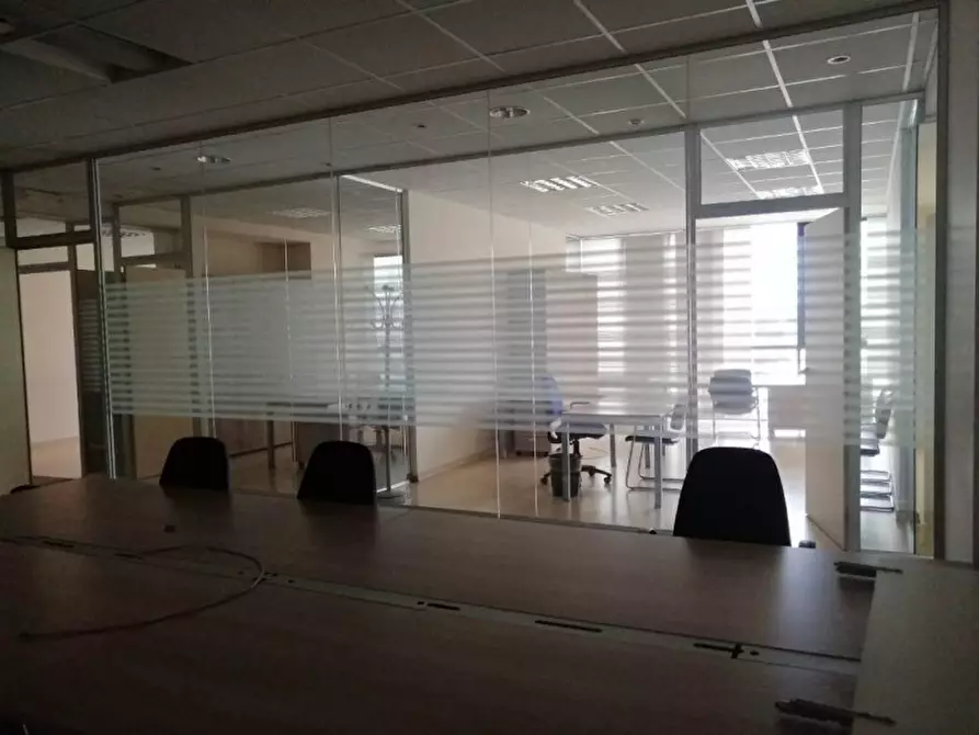 Immagine 23 di Ufficio in affitto  in VIALE GRAN SAN BERNARDO a Rozzano