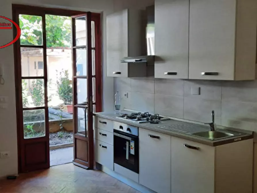 Immagine 1 di Appartamento in affitto  in via po a Montevarchi