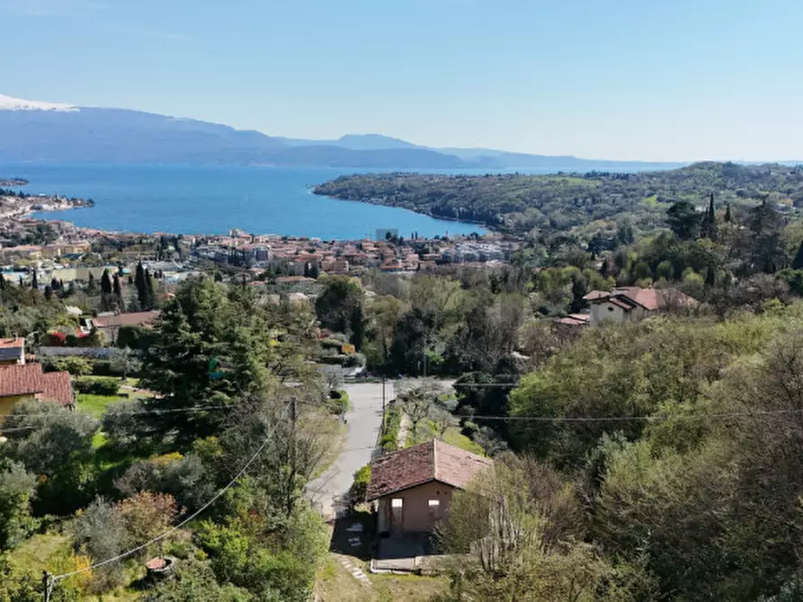 Immagine 1 di Villa in vendita  in Via Bocca di Croce 1 a Salò