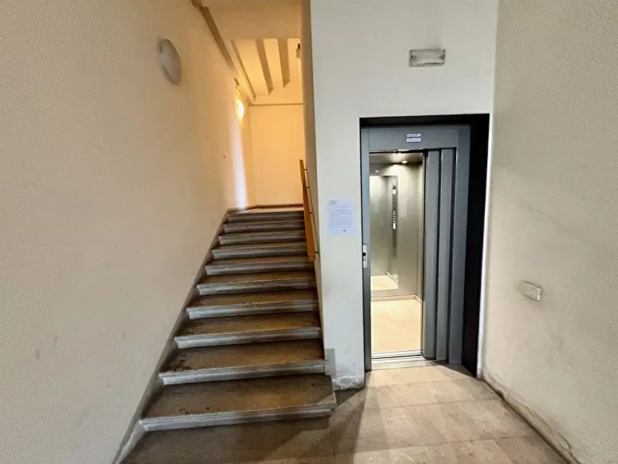 Immagine 4 di Ufficio in affitto  in viale Miramare 15 a Trieste