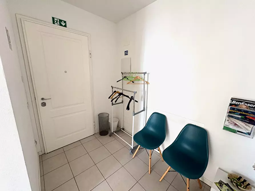 Immagine 9 di Ufficio in affitto  in viale Miramare 15 a Trieste