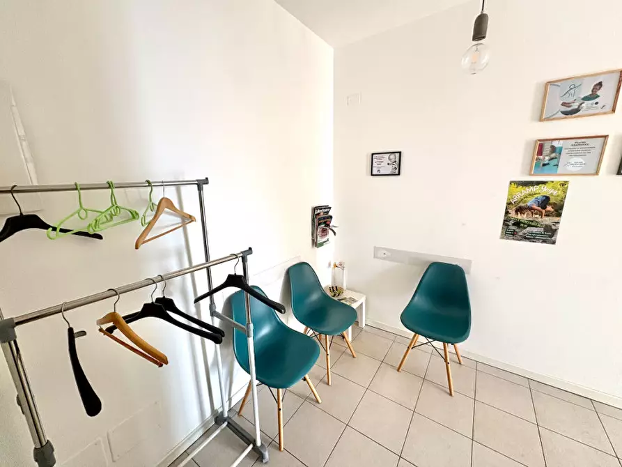 Immagine 10 di Ufficio in affitto  in viale Miramare 15 a Trieste