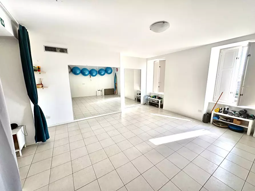 Immagine 15 di Ufficio in affitto  in viale Miramare 15 a Trieste