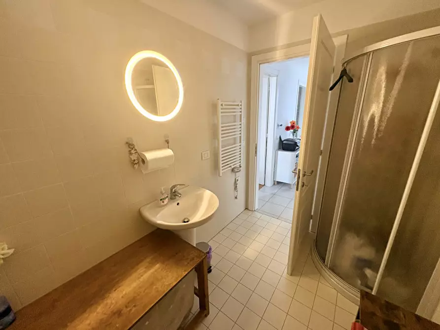 Immagine 37 di Ufficio in affitto  in viale Miramare 15 a Trieste