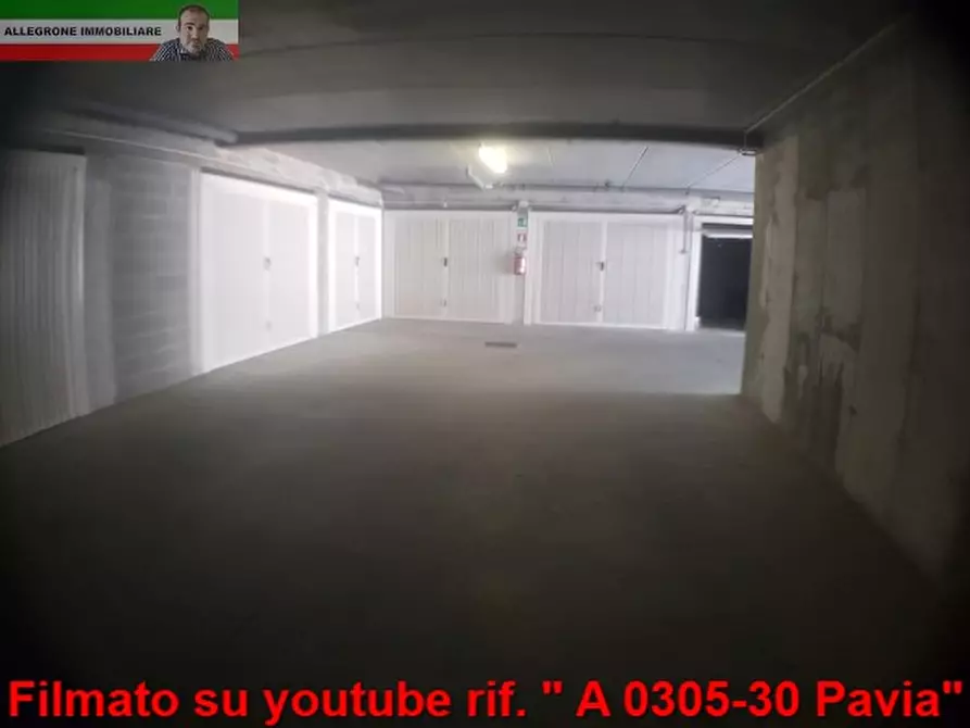 Immagine 1 di Garage in affitto  in oriana fallaci a Pavia
