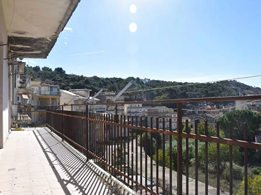 Immagine 25 di Appartamento in vendita  in Via Giarratana 131 a Modica