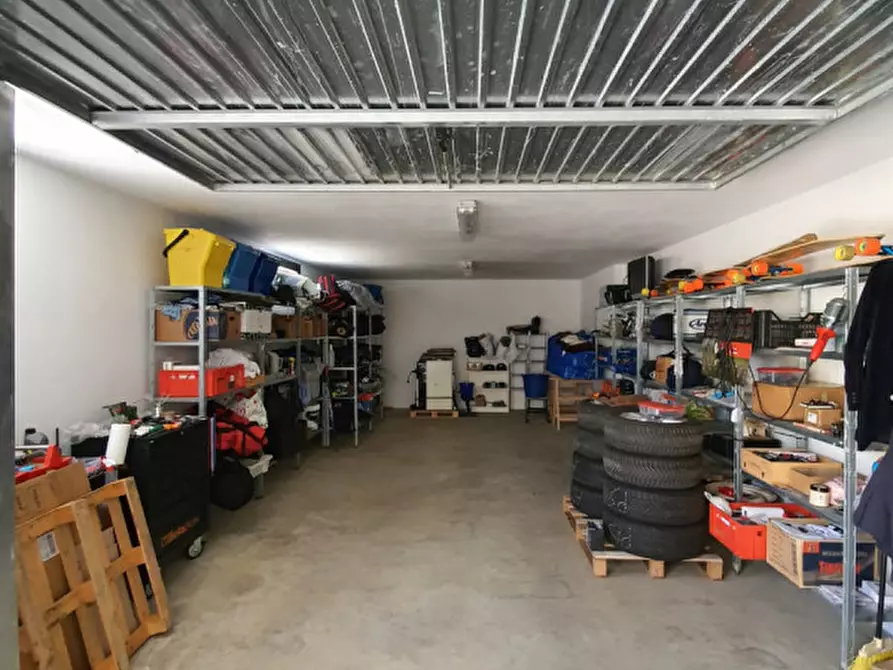 Immagine 2 di Garage in vendita  in via martin luther king a Olbia