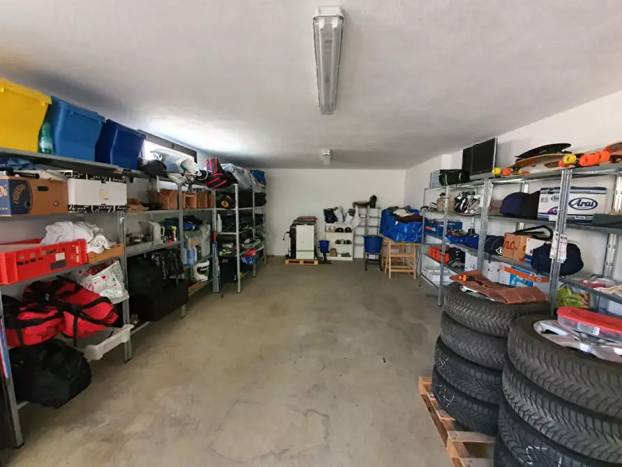 Immagine 4 di Garage in vendita  in via martin luther king a Olbia