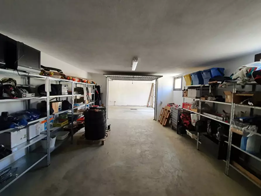 Immagine 8 di Garage in vendita  in via martin luther king a Olbia