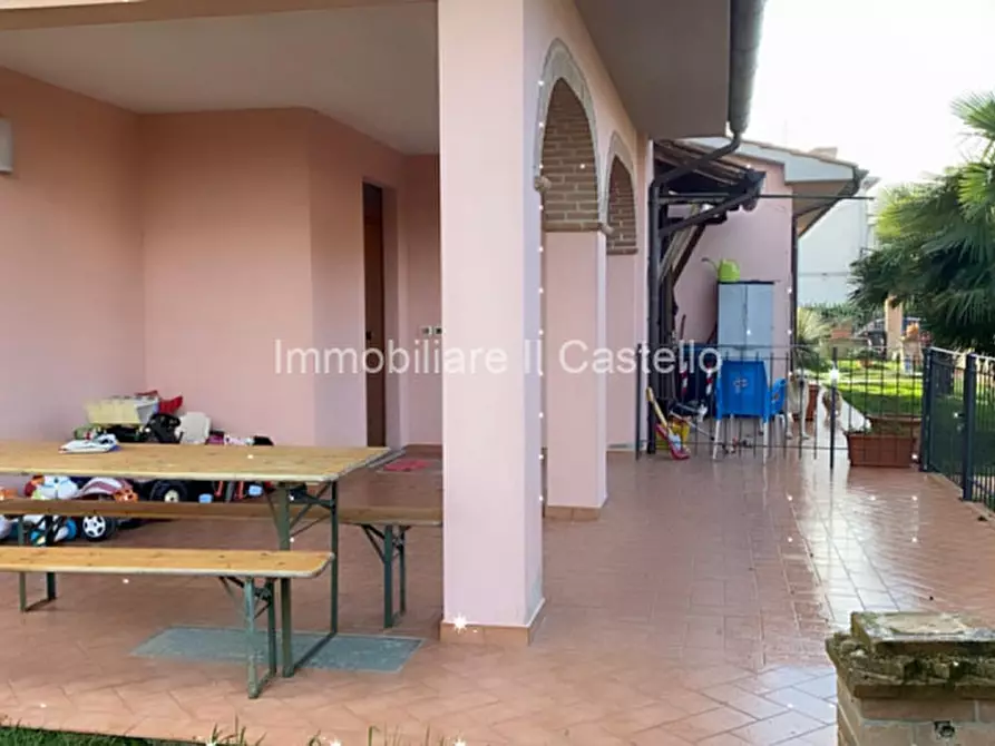 Immagine 22 di Villetta a schiera in vendita  in Via Nazionale a Castiglione Del Lago