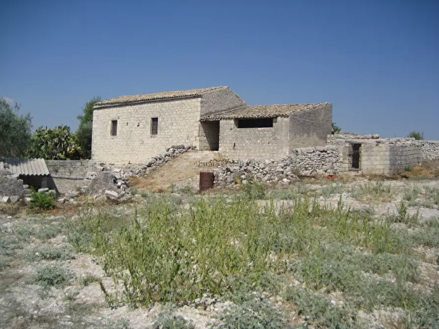 Immagine 25 di Rustico / casale in vendita  in via comunale femmina morta bibiola crucià a Modica