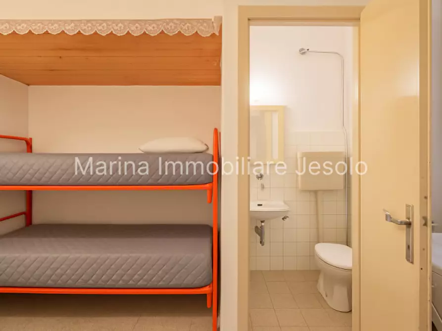 Immagine 14 di Appartamento in vendita  in VIA PADOVA a Jesolo