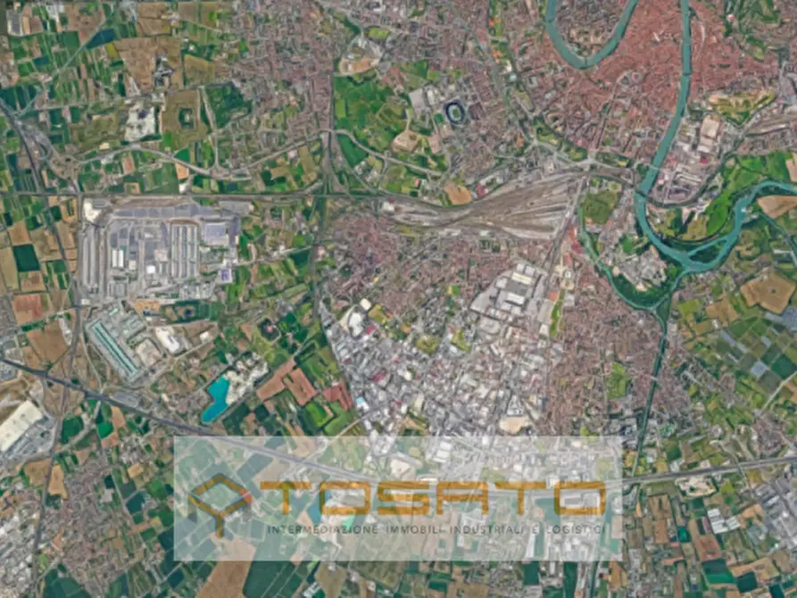 Immagine 1 di Terreno in vendita  a Verona