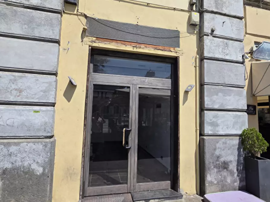Immagine 6 di Negozio in affitto  in Piazza Sisto a Savona