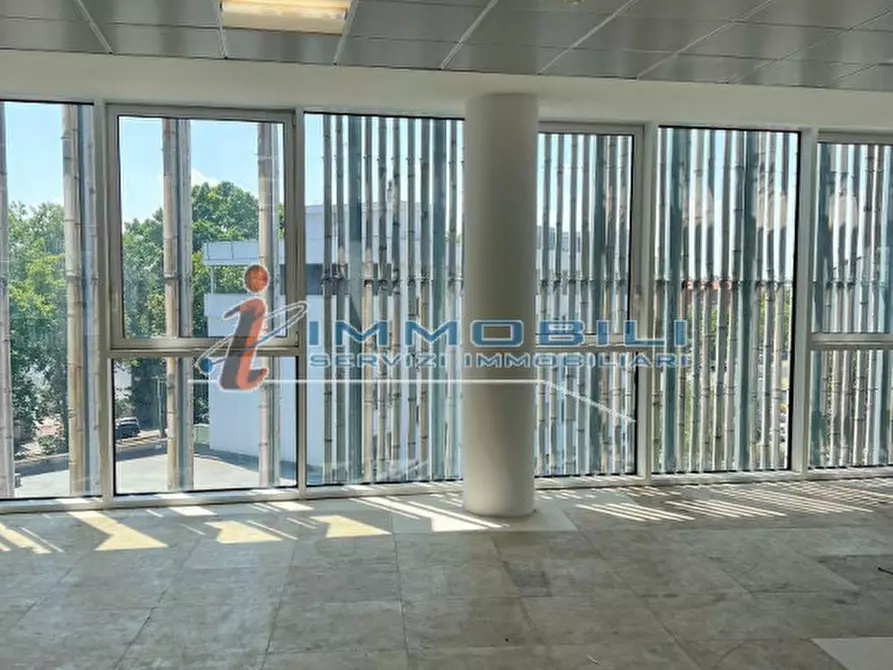 Immagine 3 di Ufficio in affitto  in PIAZZALE ACCURSIO FRANCESCO a Milano