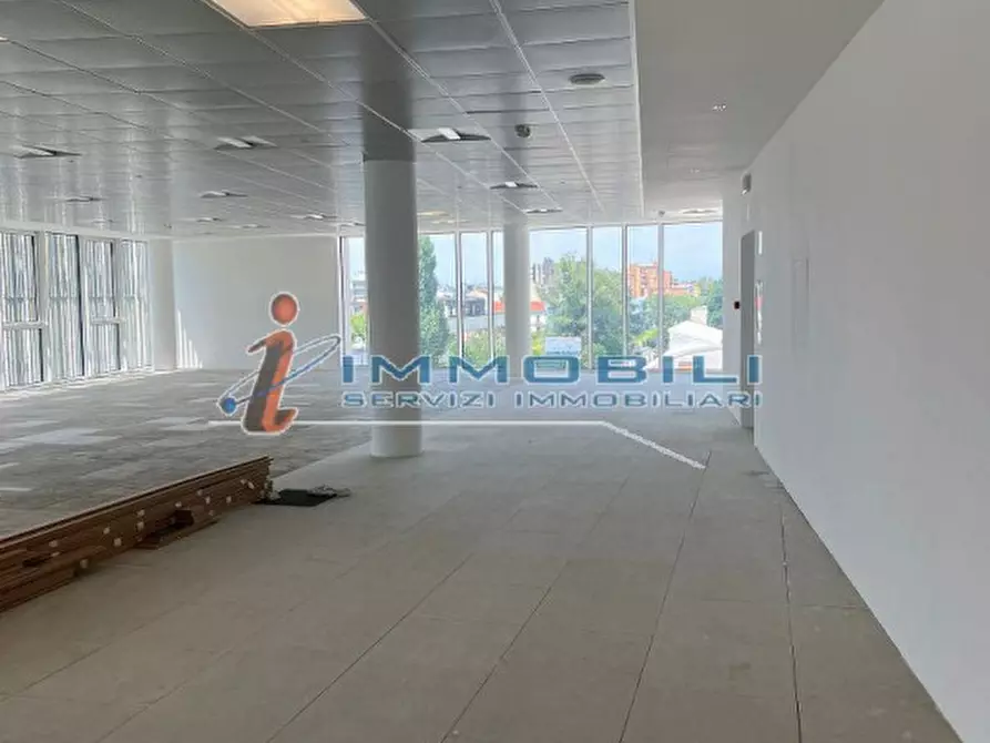 Immagine 7 di Ufficio in affitto  in PIAZZALE ACCURSIO FRANCESCO a Milano