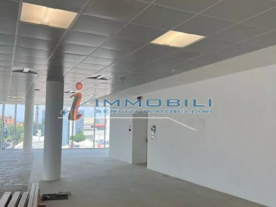 Immagine 8 di Ufficio in affitto  in PIAZZALE ACCURSIO FRANCESCO a Milano