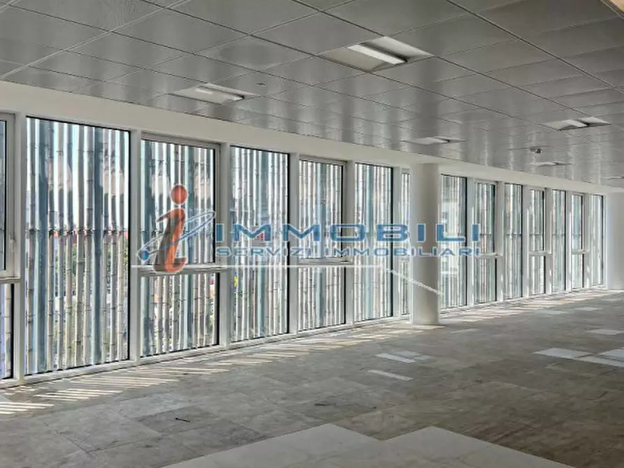 Immagine 12 di Ufficio in affitto  in PIAZZALE ACCURSIO FRANCESCO a Milano