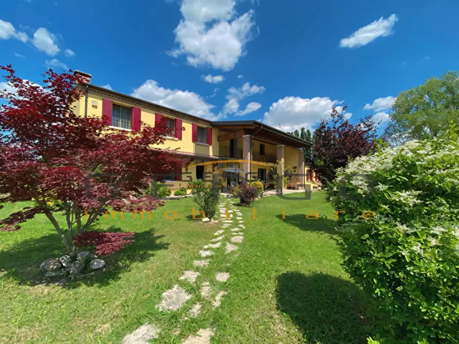 Immagine 1 di Casa indipendente in vendita  in Via Piero Maroncelli a Albignasego