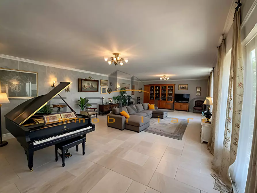 Immagine 2 di Casa indipendente in vendita  in Via Piero Maroncelli a Albignasego