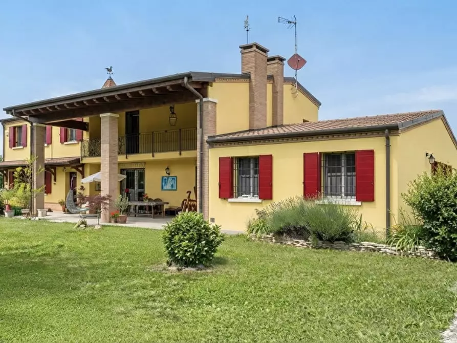 Immagine 2 di Casa indipendente in vendita  in Via Piero Maroncelli a Albignasego