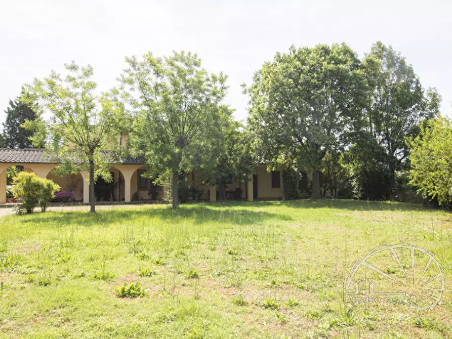 Immagine 44 di Villa in vendita  a Carmignano