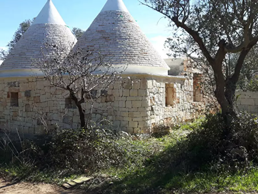 Immagine 1 di Rustico / casale in vendita  in C.da La Chiusa a Ostuni