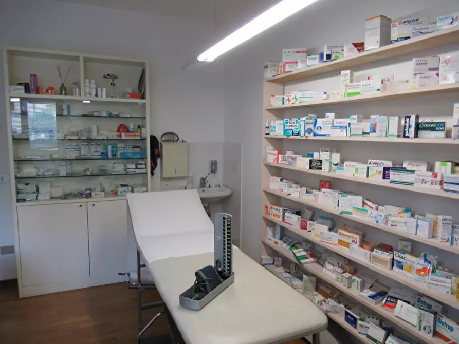 Immagine 7 di Ufficio in vendita  a Arcade