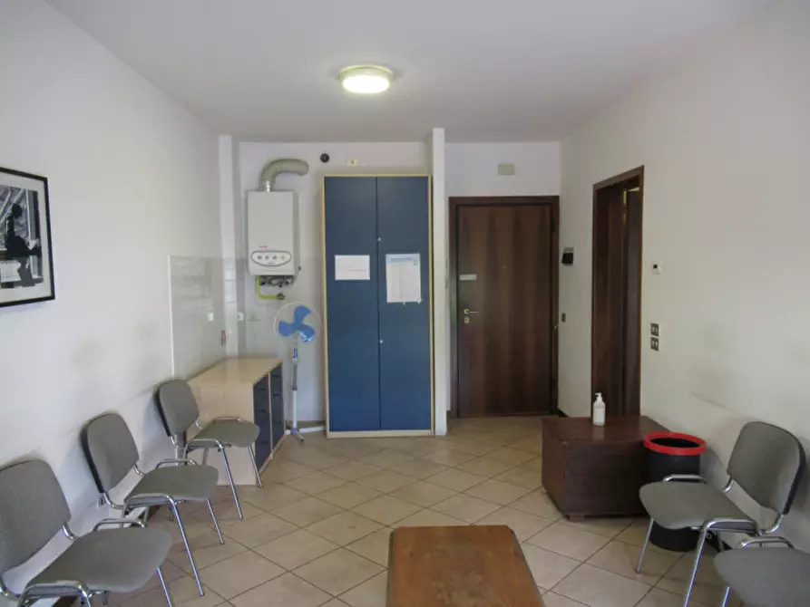 Immagine 16 di Ufficio in vendita  a Arcade