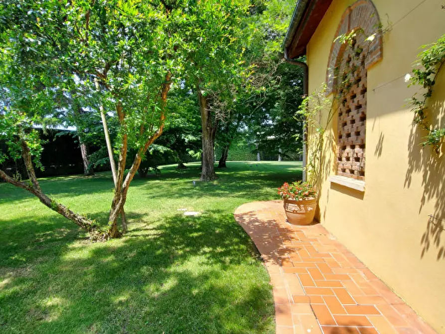 Immagine 35 di Villa in vendita  a Montegrotto Terme